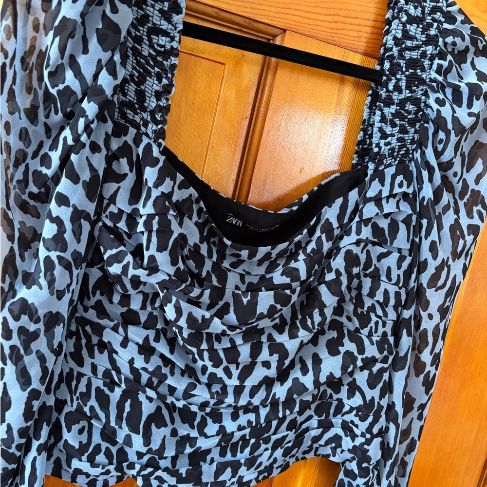 Zara Women's Black and Gray Animal Print Blouse